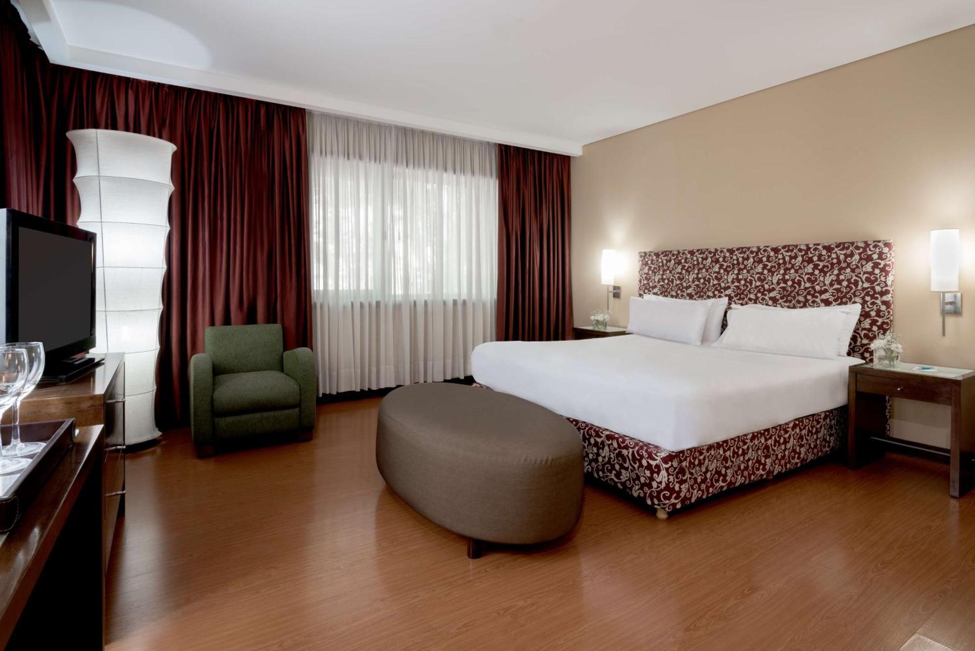 Отель Nh Mendoza Cordillera Экстерьер фото