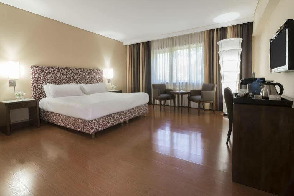 Отель Nh Mendoza Cordillera Экстерьер фото